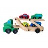 Camión de madera con autos